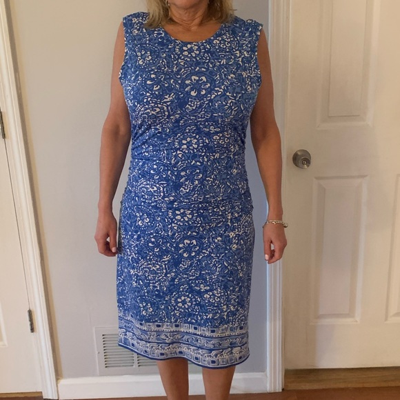Lily Pulitzer soft tight dress - Picture 2 of 4